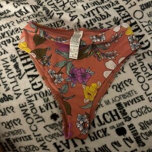 NWOT Forever21 Bikini Bottoms